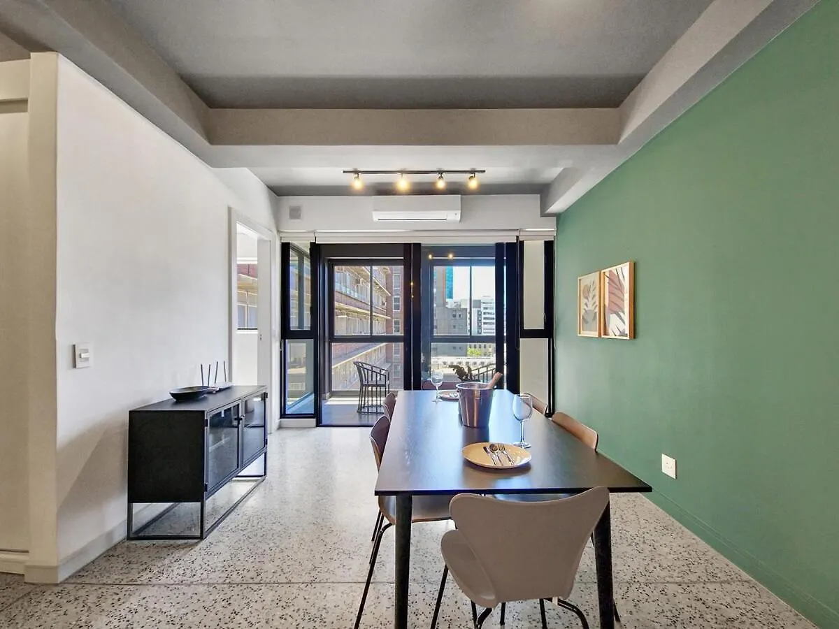 Modern, Cosy, Family Home-Pool-Wifi Kapstadt Apartment